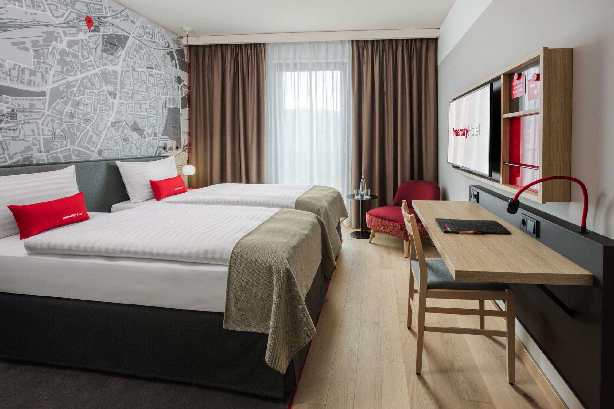 IntercityHotel Frankfurt Hauptbahnhof Süd Fráncfort del Meno Exterior foto
